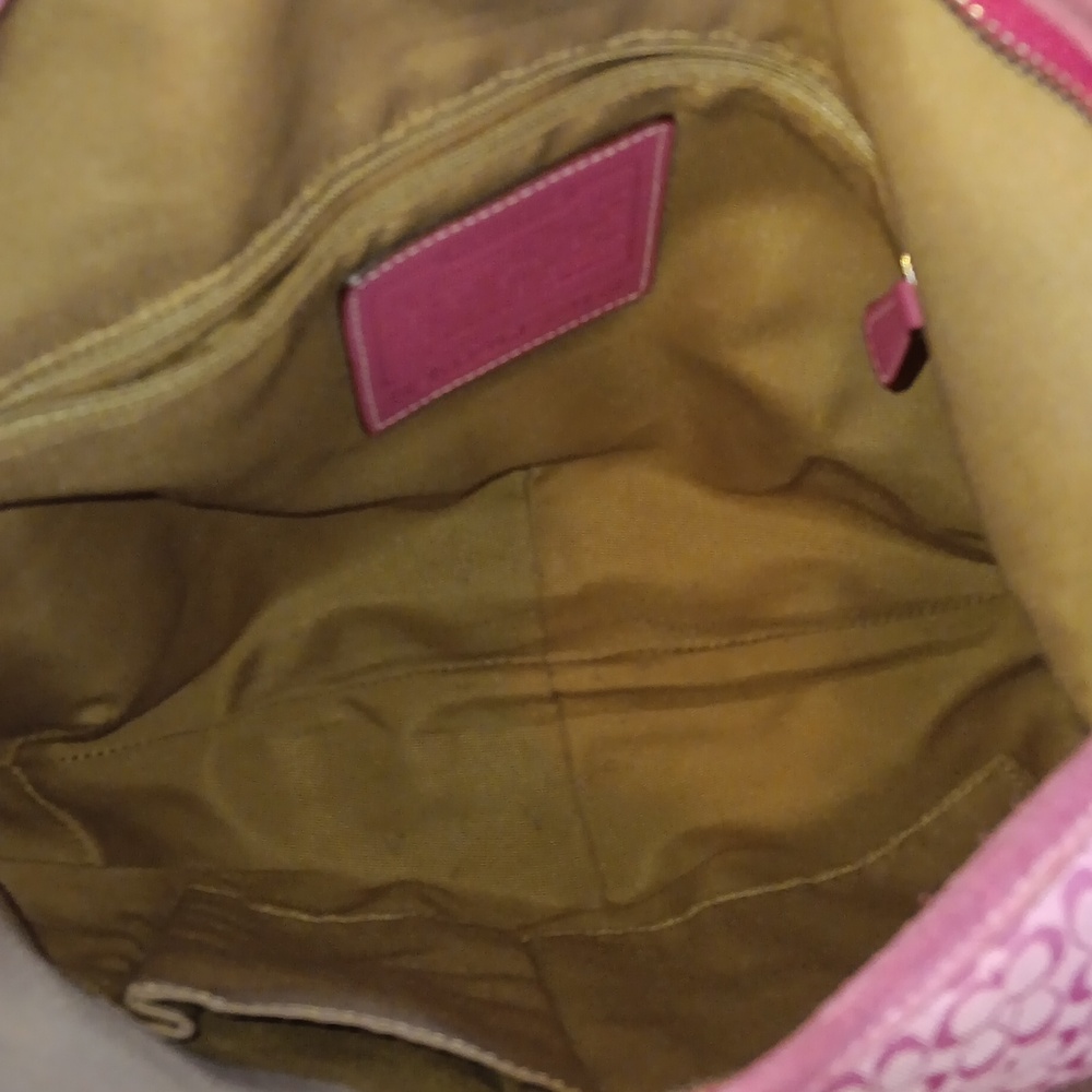 Coach Pink Y2k Hobo Bag - Picture 9 of 15